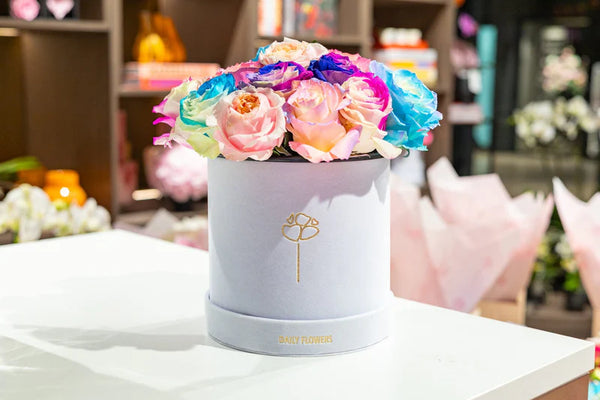 Flowers in a box - Colored Roses