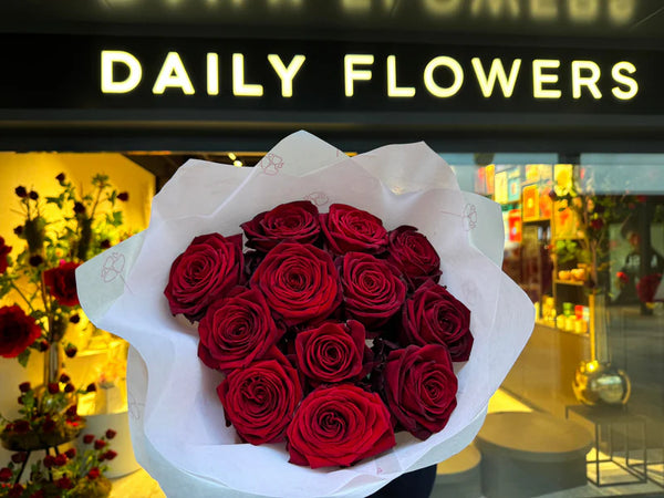 Bisous 12 Red Roses